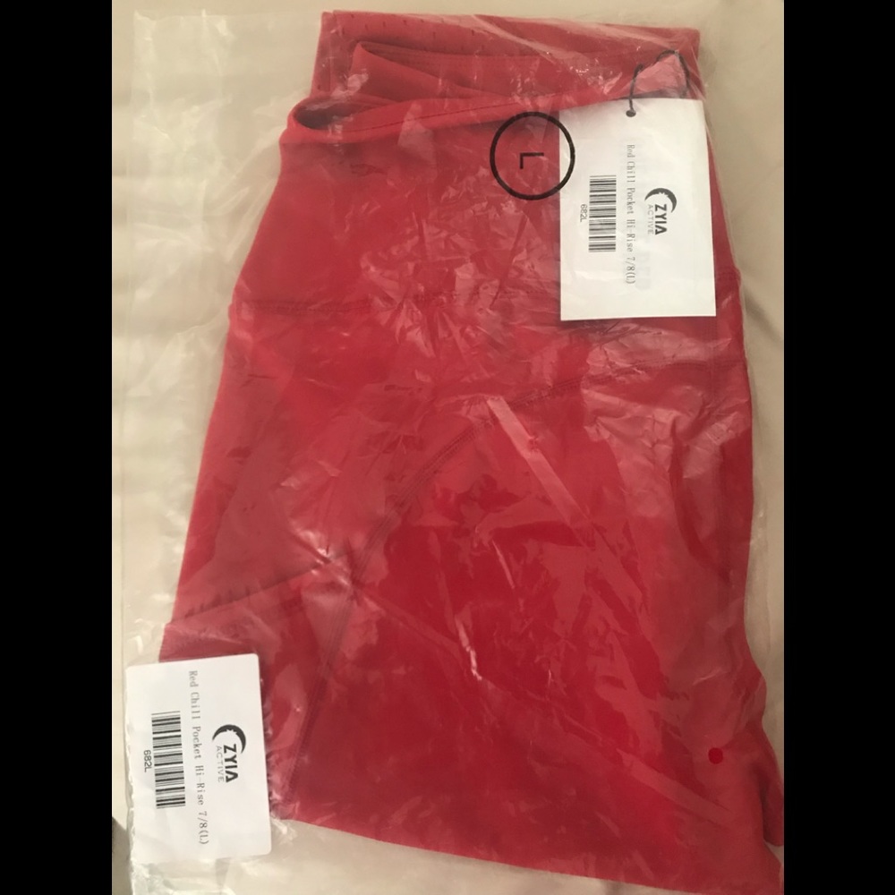 Zyia Red Chill Leggings Large